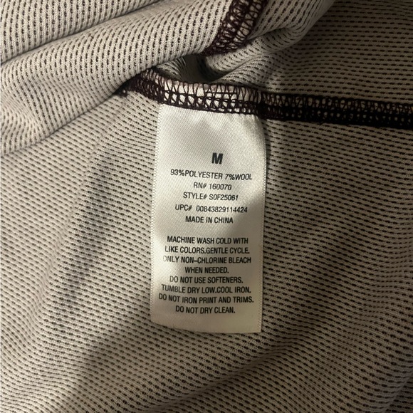 Vortex long sleeve shirt, burgundy, size medium, wool blend - Picture 4 of 4